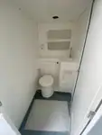 Tàu chở thủy thủ đoàn để bán