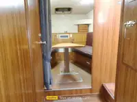 Tàu dẫn đường để bán