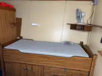 Tàu kéo để bán