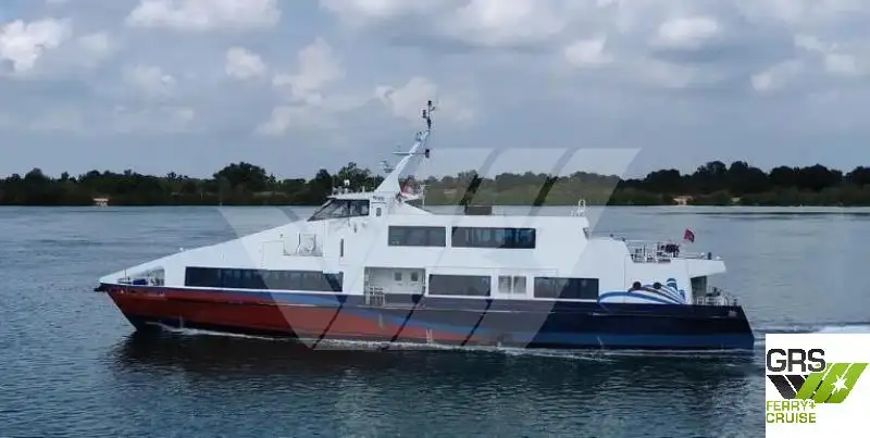 Tàu chở khách để bán