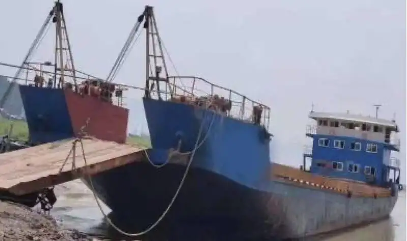 Sà lan để bán