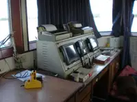 Tàu kéo để bán