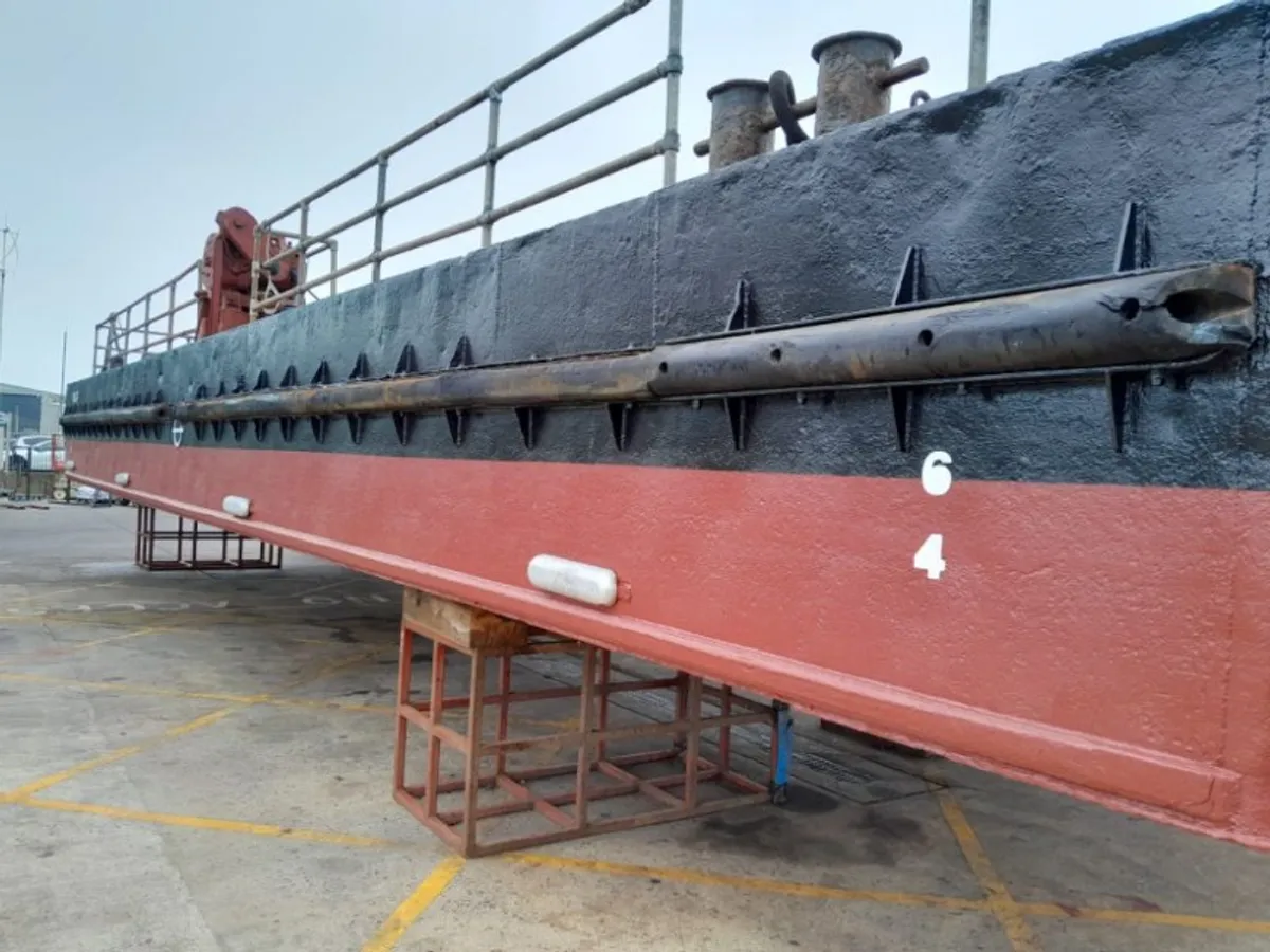 Sà lan để bán