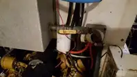 Tàu kéo lưới để bán