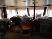 Tàu du lịch để bán