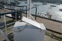 Tàu khảo sát để bán