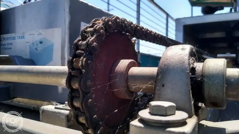 Tàu container để bán