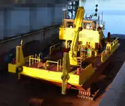 Thuyền làm việc rao bán