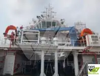 Tàu cung cấp để bán