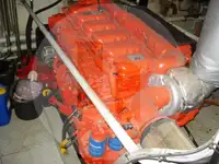 Tàu kéo lưới ngang để bán