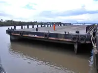 Xà lan rao bán