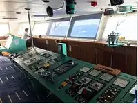 Tàu du lịch để bán