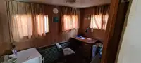Tàu kéo để bán