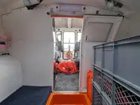 Tàu container để bán