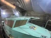 Tàu làm việc để bán