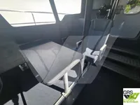 Tàu dẫn đường để bán
