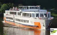 Tàu du lịch để bán