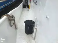 Tàu kéo lưới để bán