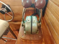 Tàu làm việc để bán