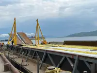 Tàu kéo để bán