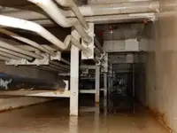 Tàu làm việc để bán