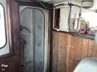 Tàu kéo lưới để bán
