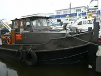 Tàu kéo để bán