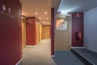 Sà lan để bán