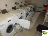 Sà lan chở người để bán