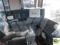 Tàu làm việc để bán
