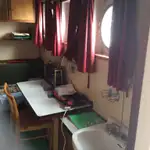 Tàu kéo để bán