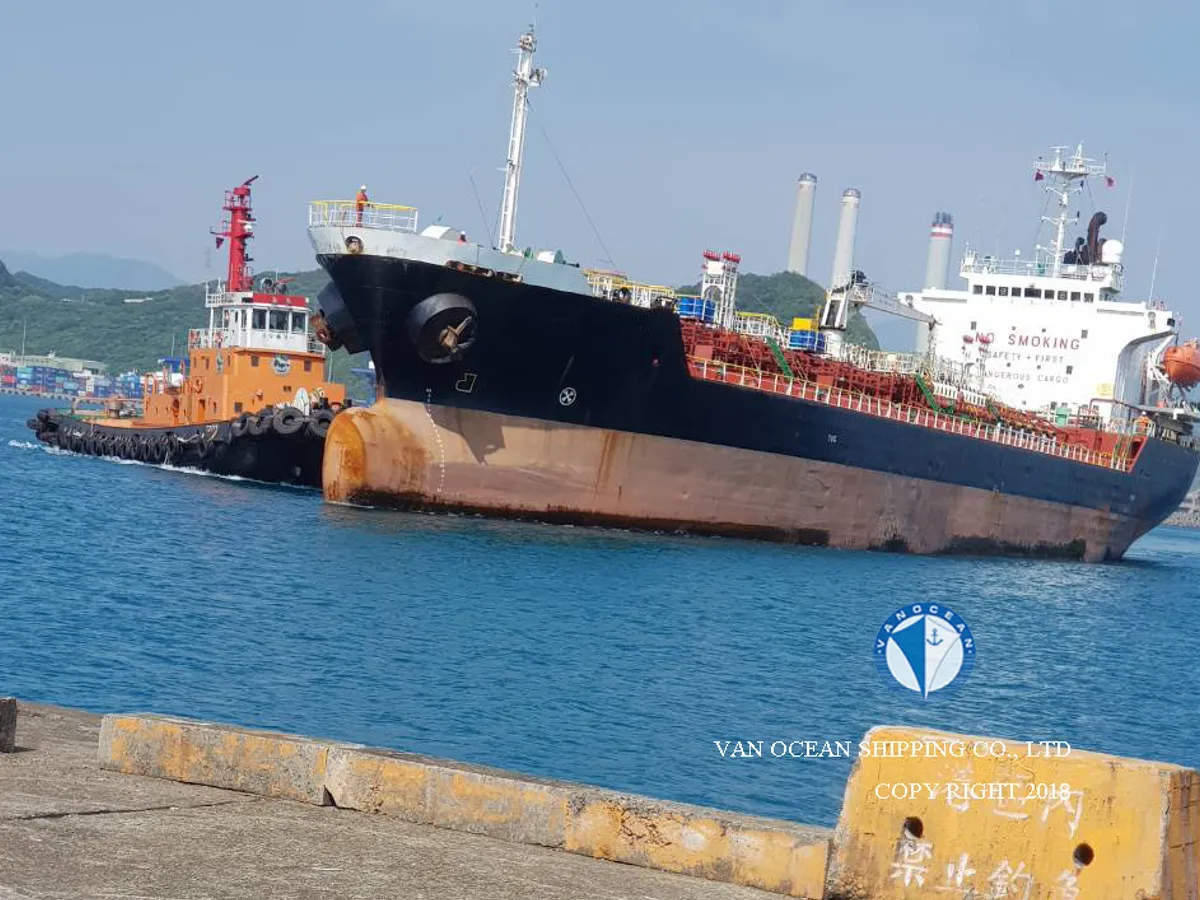 Tàu chở dầu/hóa chất để bán