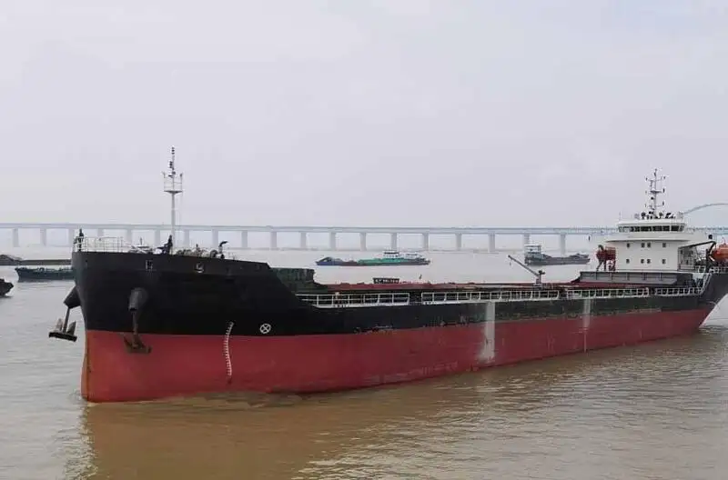 Tàu chở hàng rời để bán