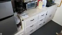 Tàu kéo lưới để bán