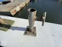 Tàu kéo lưới để bán