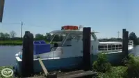 Tàu hỗ trợ lặn để bán
