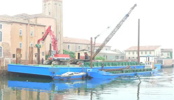 Sà lan để bán