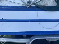 Tàu kéo lưới để bán