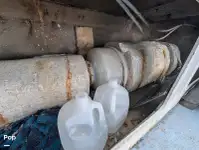 Tàu chở khách và hàng hóa để bán