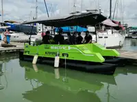 Thuyền làm việc rao bán