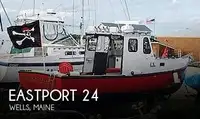 Tàu chế biến cá để bán