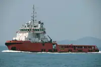 Tàu kéo để bán