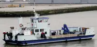 Tàu container để bán