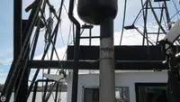 Tàu kéo lưới để bán