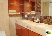 Tàu du lịch để bán