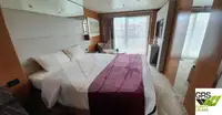 Tàu du lịch để bán