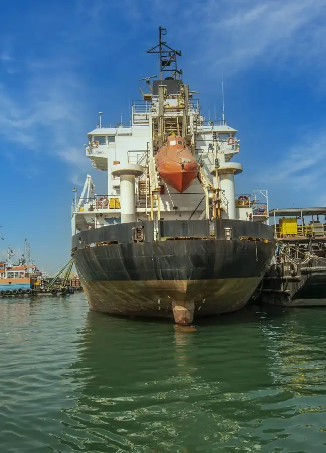 Tàu nạo vét để bán