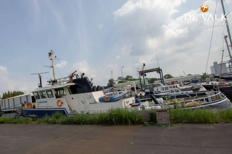 Tàu tuần tra để bán