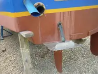 Tàu kéo lưới để bán