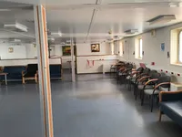 Sà lan chở người để bán